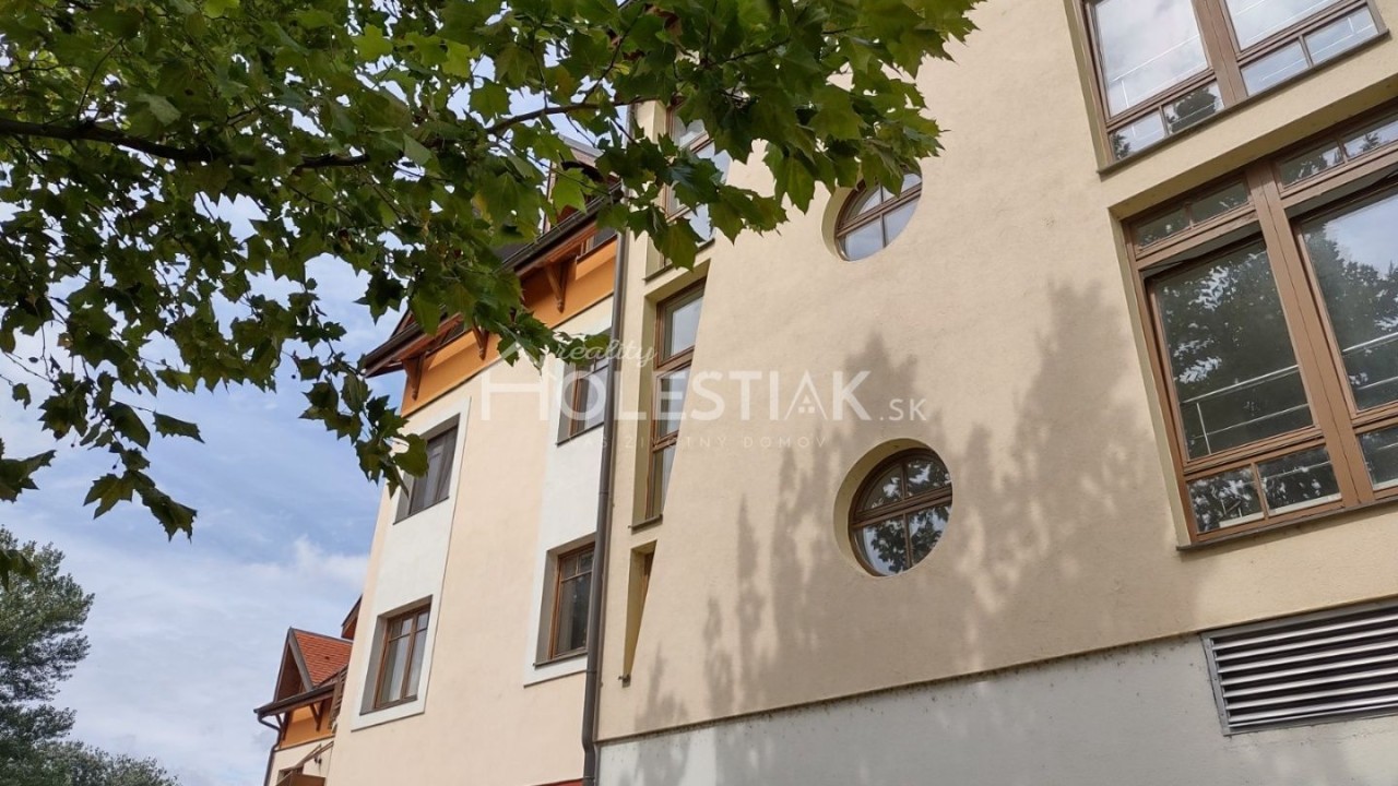 Predané - Predaj apartmánov v nádhernom prostredí pri jazere Bratislava.