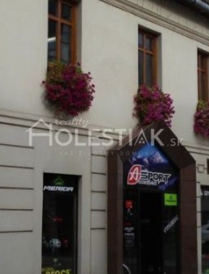 https://www.pavolholestiak.sk/storage/properties/13/thumb/znizena-cenapredaj-lukrativnej-historickej-budovy-v-centre-mesta-zilina_0.jpg?t=1668762032
