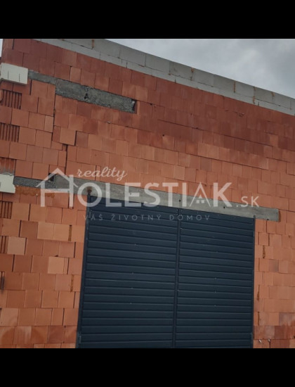 https://www.pavolholestiak.sk/storage/properties/136/thumb/predam-novu-vacsiu-halu-na-vyrobne-a-skladove-priestory-rakova_0.jpg?t=1750161666
