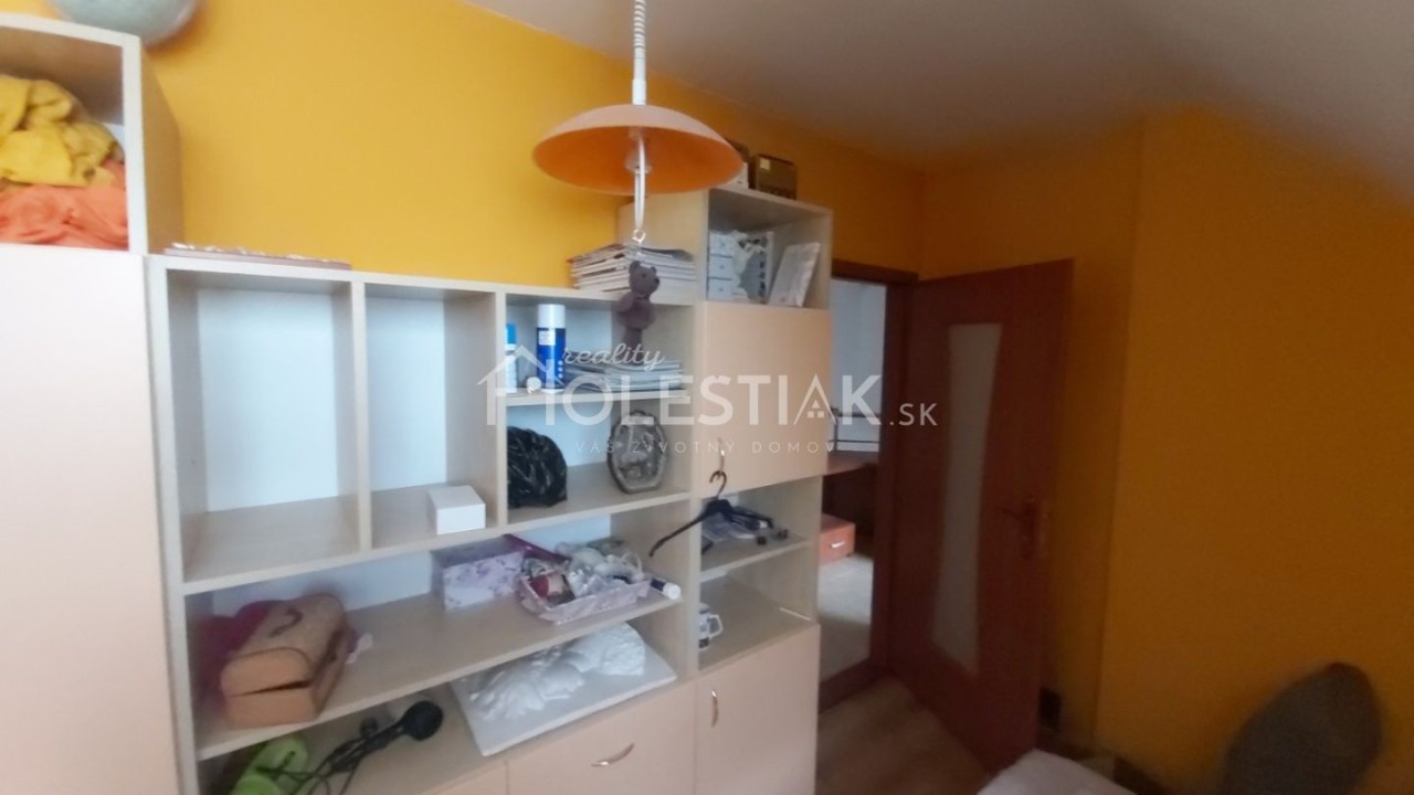 Odporúčané - Predám pekný rodinný dom v centre mesta Čadca - iba u nás