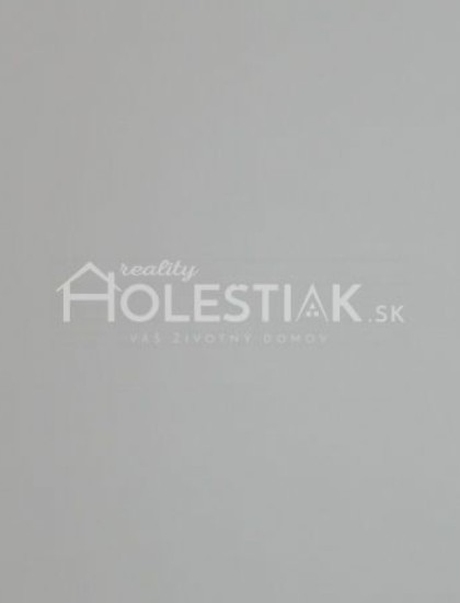 https://www.pavolholestiak.sk/storage/properties/15/thumb/prenajom-jednej-kancelarie-za-dobru-cenu-v-centre-mesta-cadca_0.jpg?t=1641300333
