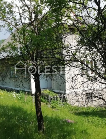https://www.pavolholestiak.sk/storage/properties/21/thumb/rezervovane-predam-vacsi-rodinny-dom-v-krasnej-prirode-s-hospbudovou-a-2-parkovmiestami-skalite_0.jpg?t=1635543934