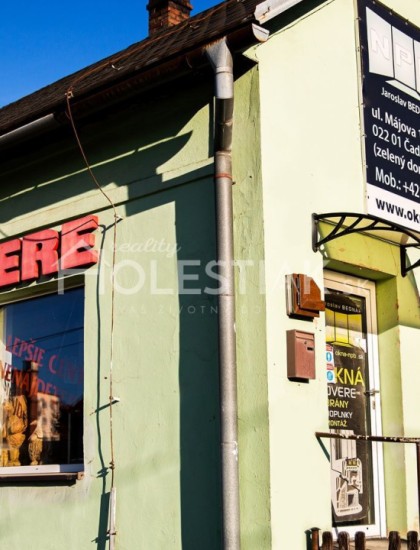https://www.pavolholestiak.sk/storage/properties/24/thumb/znizena-cena-exkluzivne-predam-dom-v-centre-mesta-cadca-462-m2-pozemku_0.jpg?t=1666863033
