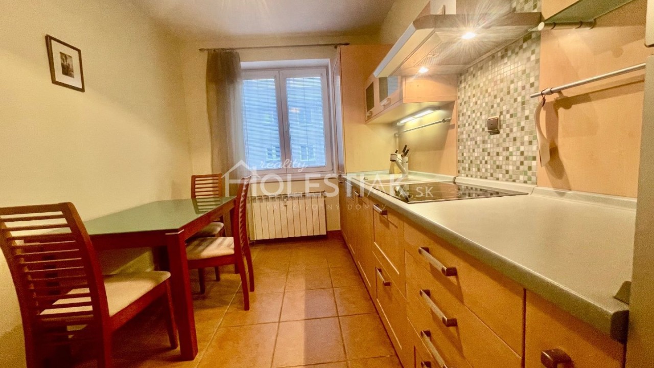 PRENÁJOM 2-izbový byt - Žilina, centrum