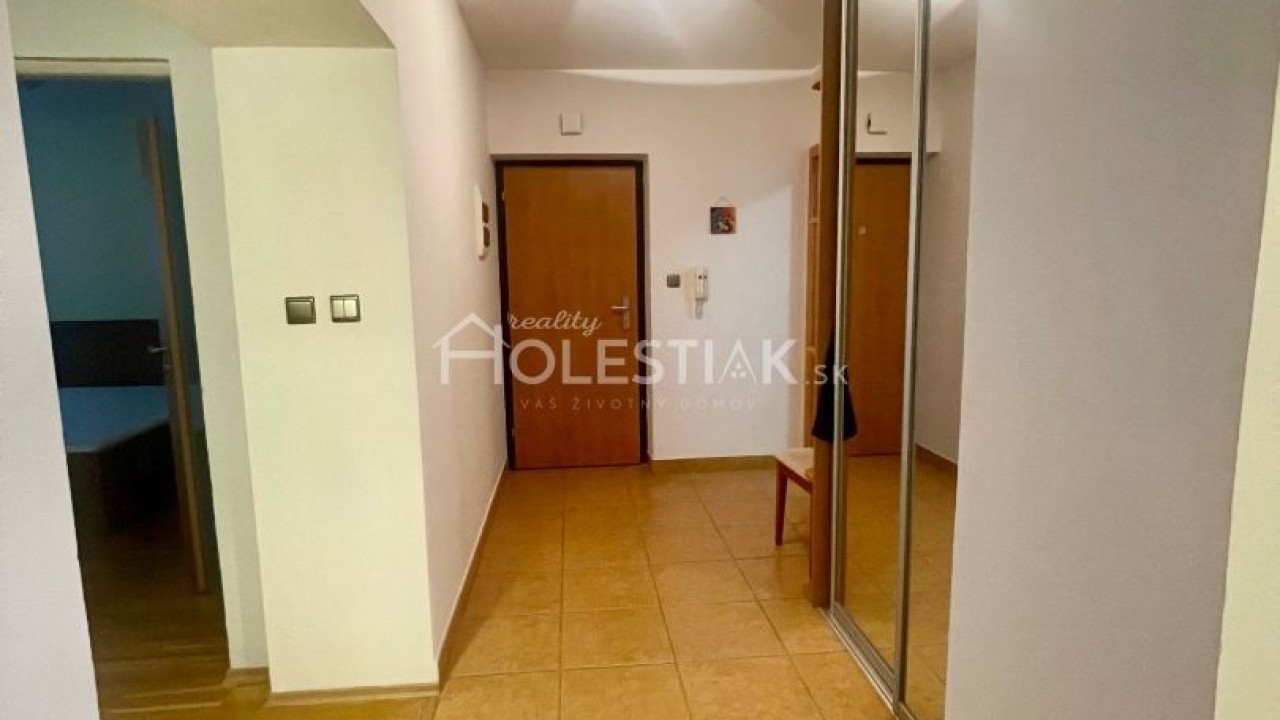 PRENÁJOM 2-izbový byt - Žilina, centrum