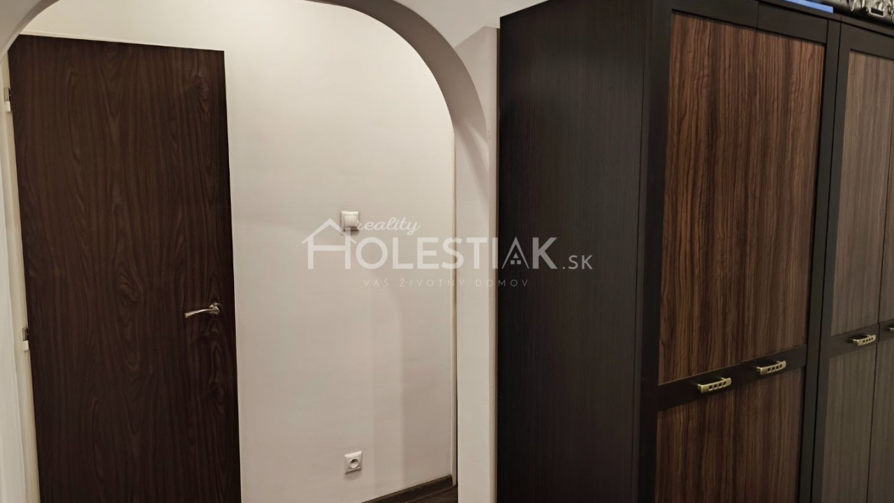 Zvýhodnená cena Predám exkluzívne krásny, rekonštruovaný byt 3+1 Čadca