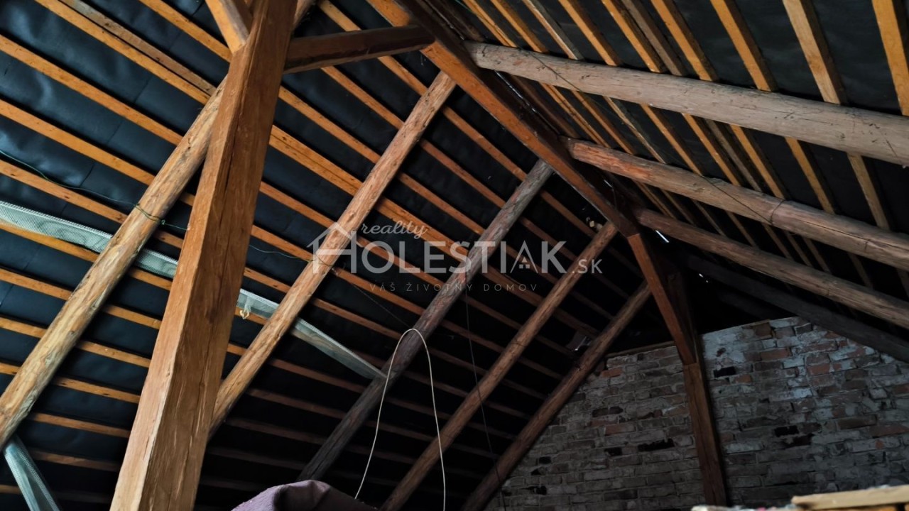Predám rodinný dom Zborov nad Bystricou