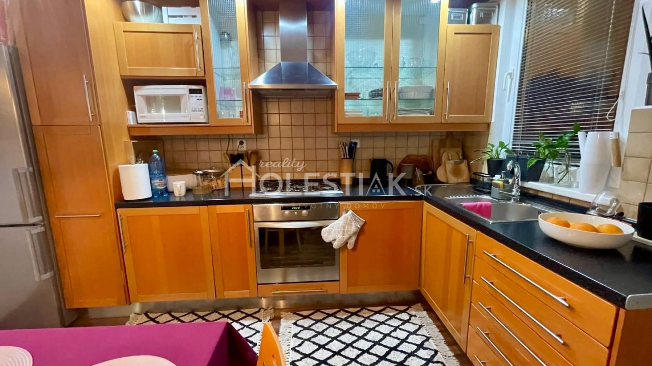 Priestranný 5-izbový byt, 95m2, Žilina - Solinky