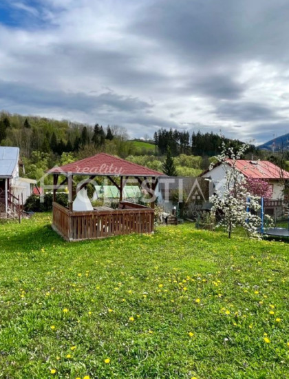 https://www.pavolholestiak.sk/storage/properties/362/thumb/zahradna-chatka-mojsova-lucka_0.jpg?t=1712439962