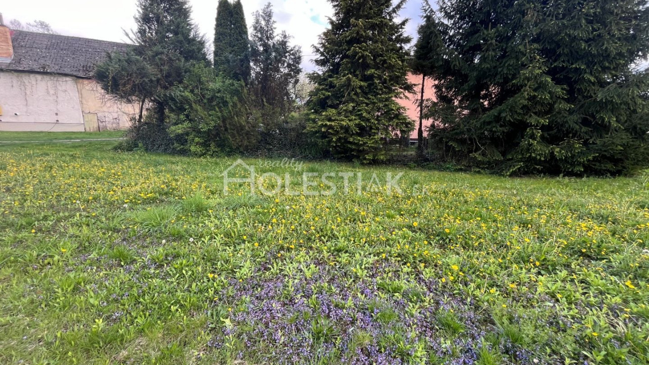 Rovinatý stavebný pozemok, Rajecké Teplice