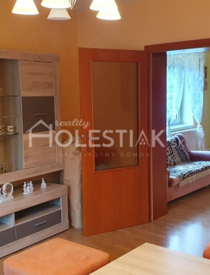 https://www.pavolholestiak.sk/storage/properties/391/thumb/zvyhodnena-cena-predam-rodinny-dom-nizna-korna_0.jpg?t=1734076864