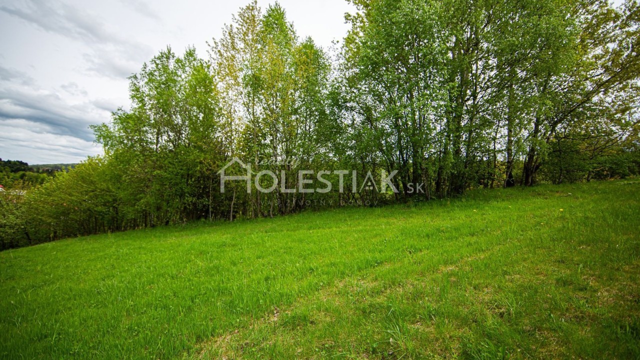 PREDAJ iba u nás pekného pozemok 532 m2 za výbornú cenu v obci Skalité