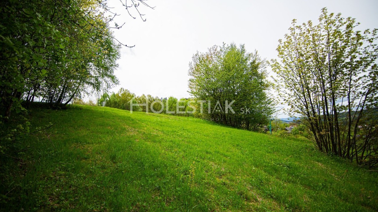 PREDAJ iba u nás pekného pozemok 532 m2 za výbornú cenu v obci Skalité