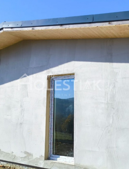 https://www.pavolholestiak.sk/storage/properties/413/thumb/zvyhodnena-cena-predam-dom-krasno-nad-kysucou_0.jpg?t=1740136600