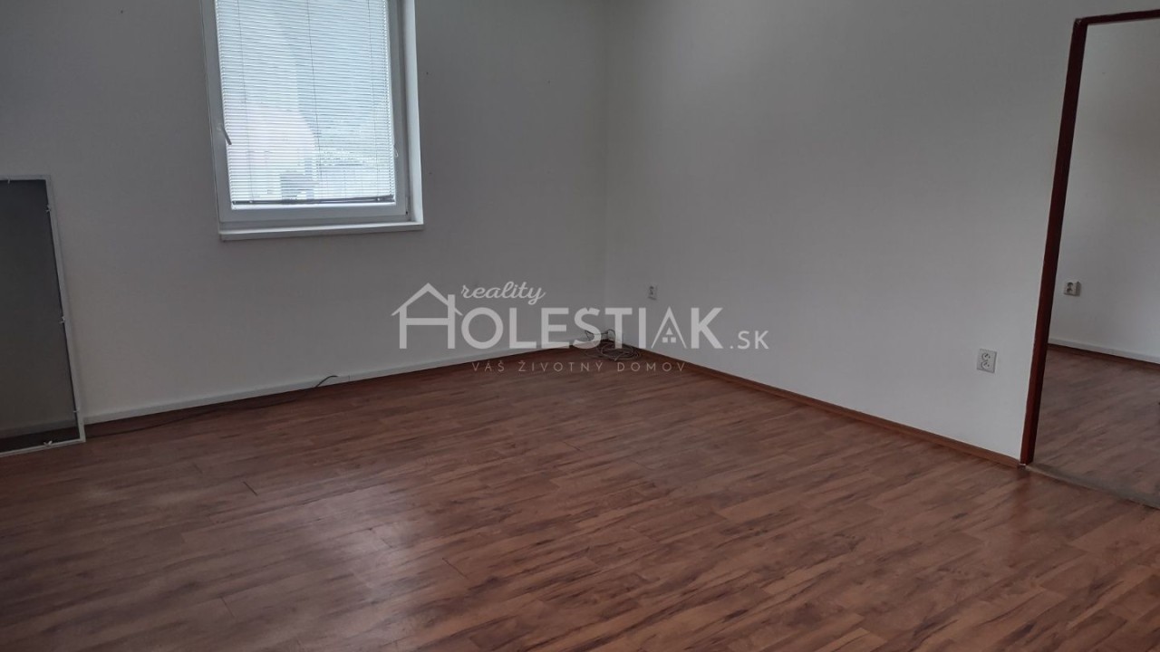 Dám do prenájmu 3+1 kancelárske priestory za iba 440 EUR v meste Čadca, Horelica