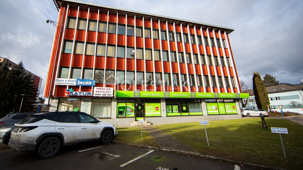 Predám exkluzívne administratívnu budovu v centre, Dolný Kubín