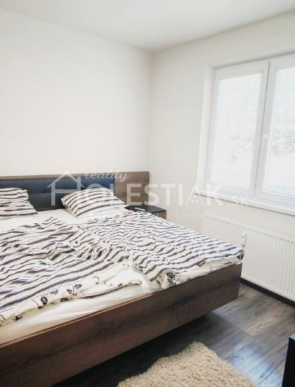 https://www.pavolholestiak.sk/storage/properties/452/thumb/dam-do-prenajmu-rekonstruovany-byt-21-cadca-iba-u-nas_0.jpeg?t=1790938261