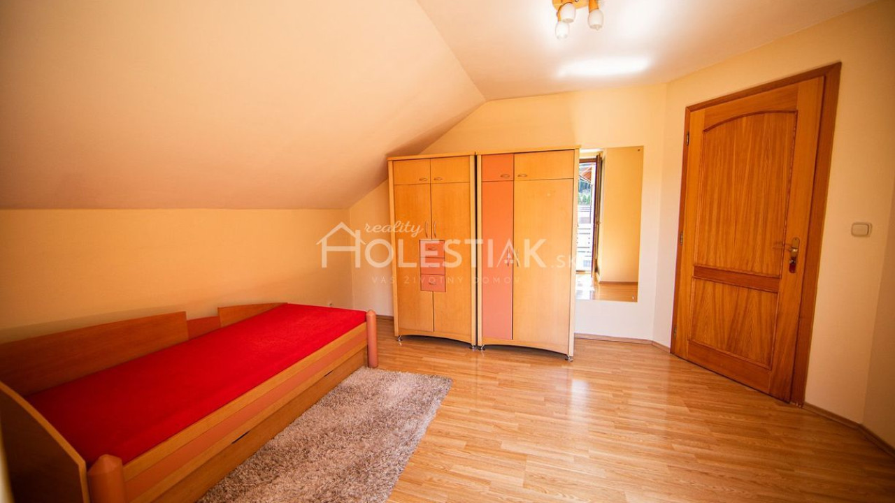 Odporúčané - Predám veľký, nadštandardný rodinný dom - Zákopčie