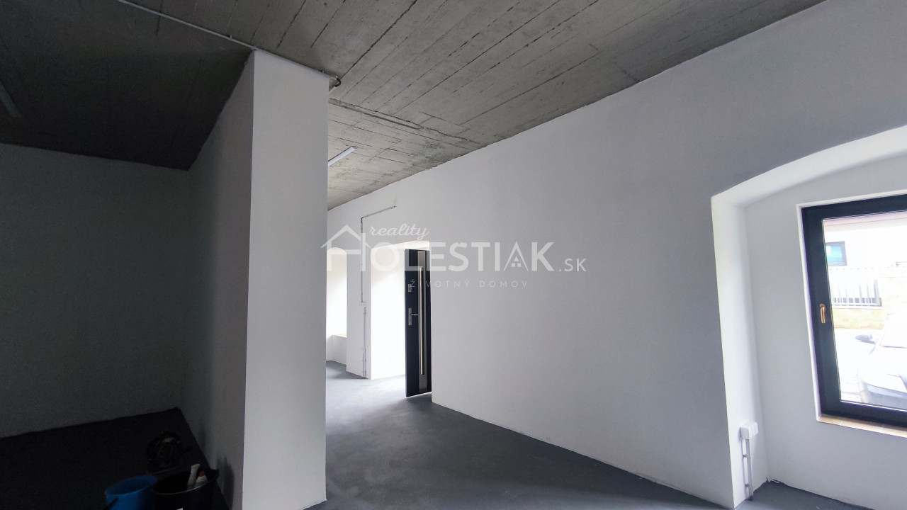 Zvýhodnená cena - Dám do prenájmu 155 m2 v centre, Čadca, iba u nás