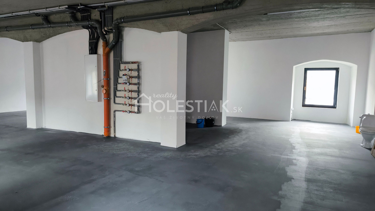 Zvýhodnená cena - Dám do prenájmu 155 m2 v centre, Čadca, iba u nás