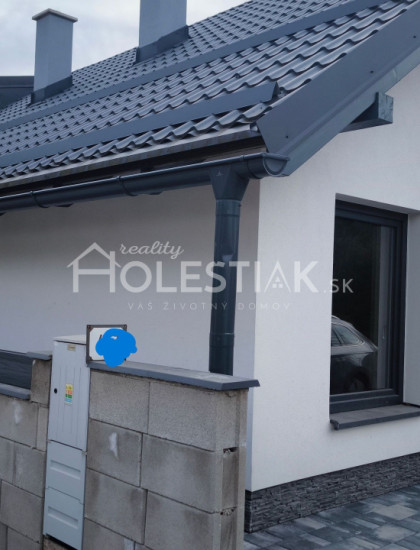 https://www.pavolholestiak.sk/storage/properties/510/thumb/predam-novy-rodinny-dom-oscadnica-iba-u-nas_0.jpeg?t=1784812225
