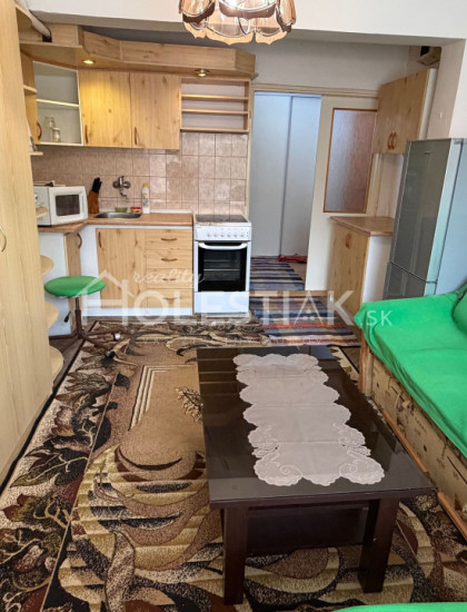 https://www.pavolholestiak.sk/storage/properties/516/thumb/predam-garsonku-cadca-zarec-iba-u-nas_0.jpeg?t=1780491303