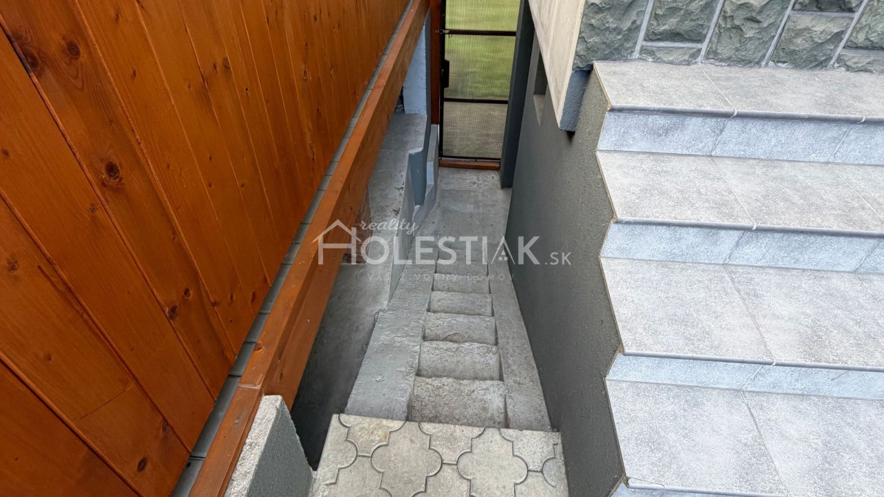 Predám pekne zariadený rodinný dom Čadca, Podzávoz, iba u nás 