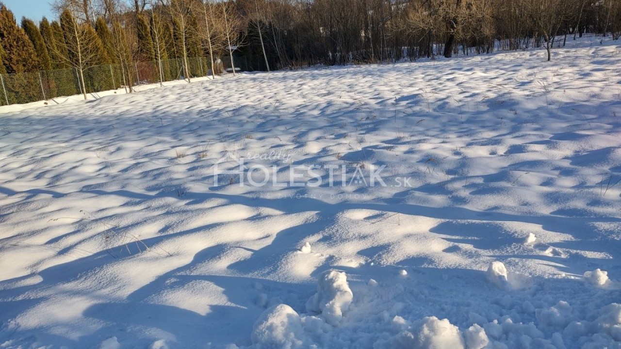 Predám krásny pozemok 2x v obci Olešná, pre dva domy exkluzívne