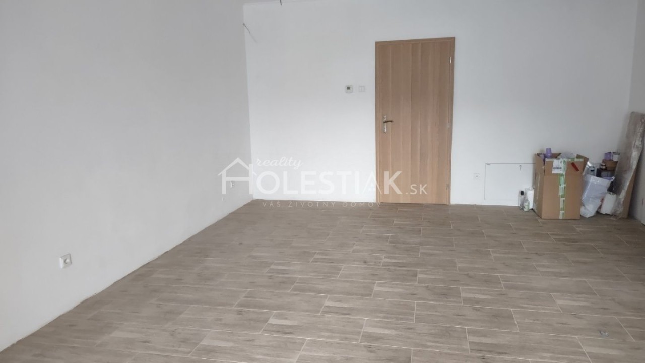 Dám do prenájmu dva nové priestory v centre mesta Čadca