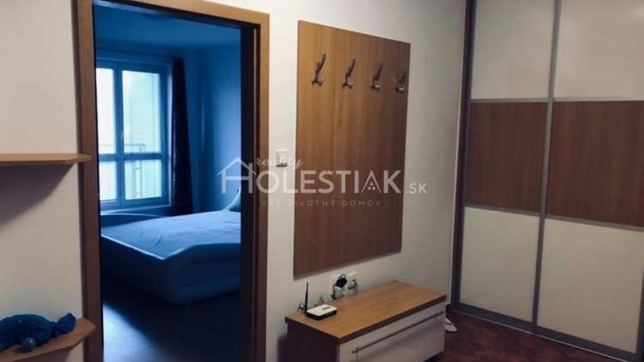 Prenajmem nadštandardný, väčší, zariadený 2+1 byt Čadca, Martinkov potok