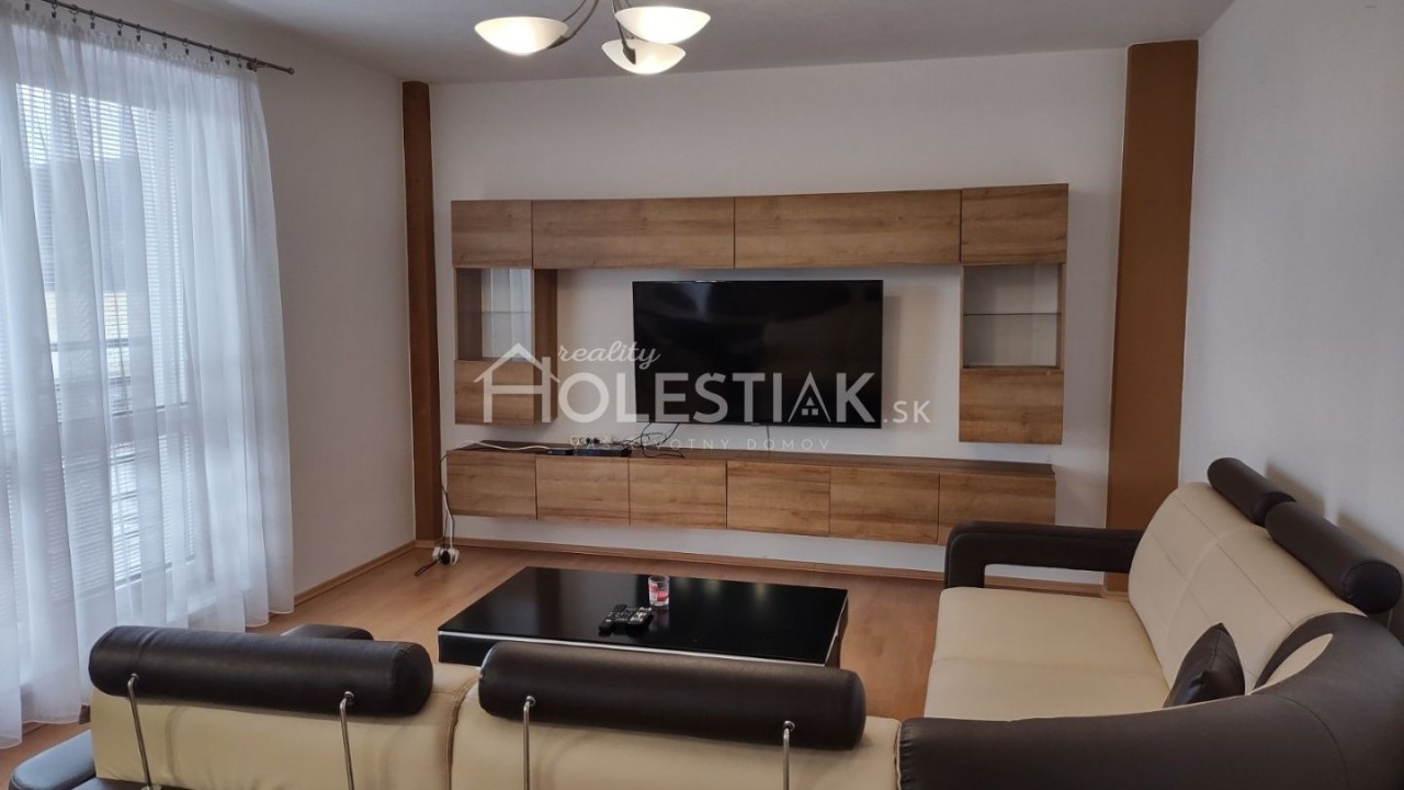 Prenajmem nadštandardný, väčší, zariadený 2+1 byt Čadca, Martinkov potok