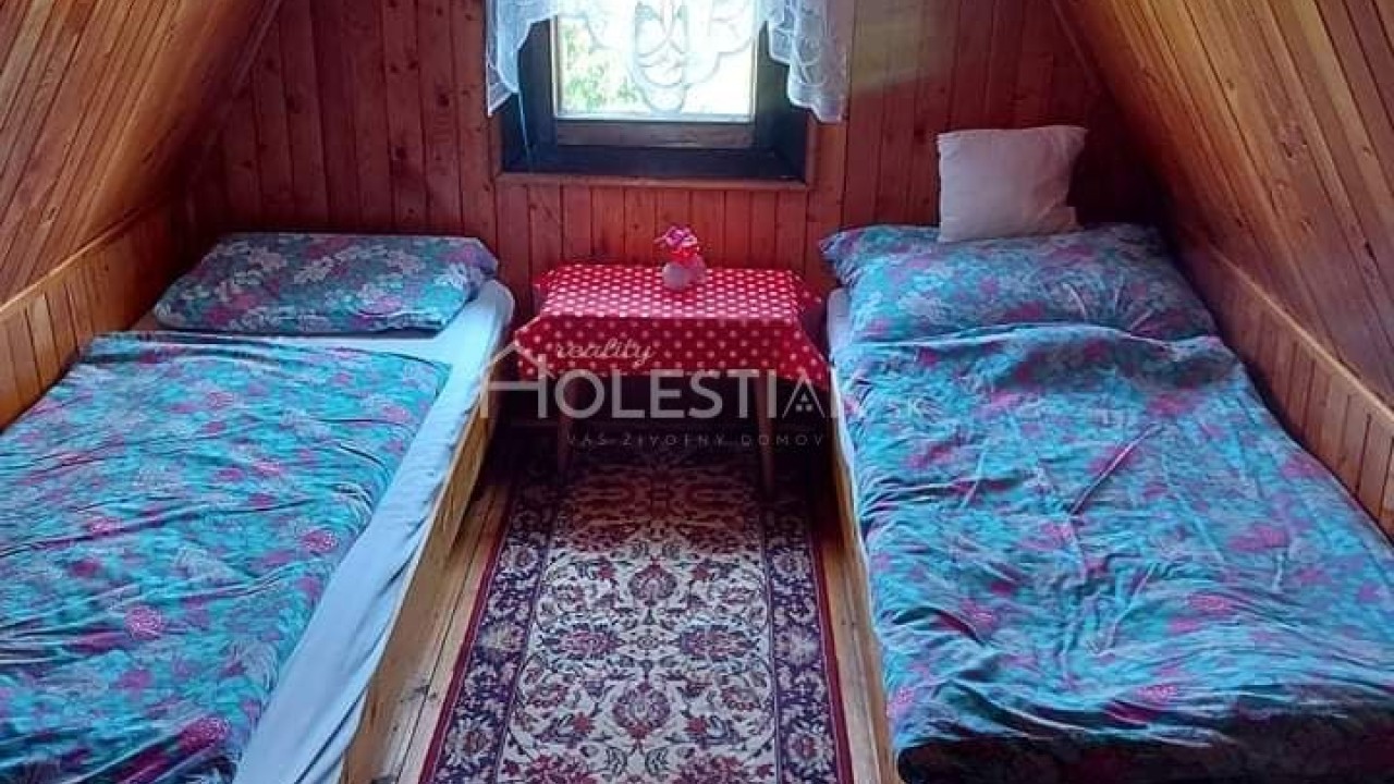 Rezervované - Exkluzívne predám záhradný domček, pozemok 514 m2 Kysucké Nové Mesto