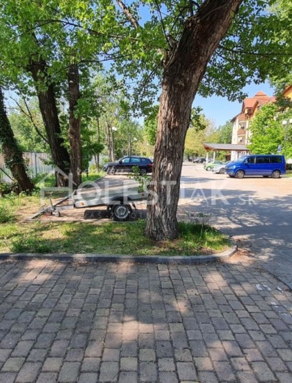 https://www.pavolholestiak.sk/storage/properties/79/thumb/dam-do-prenajmu-parkovacieho-miesto-antolska-bratislava-petrzalka_0.jpg?t=1659693661