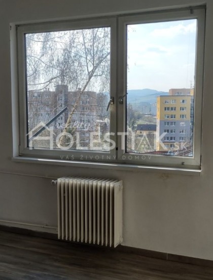 https://www.pavolholestiak.sk/storage/properties/80/thumb/dam-do-prenajmu-21-byt-360-eur-v-meste-cadca_0.jpg?t=1652111156
